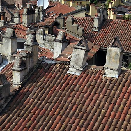 Mansard Very Close To Duomo Milan Exterior photo