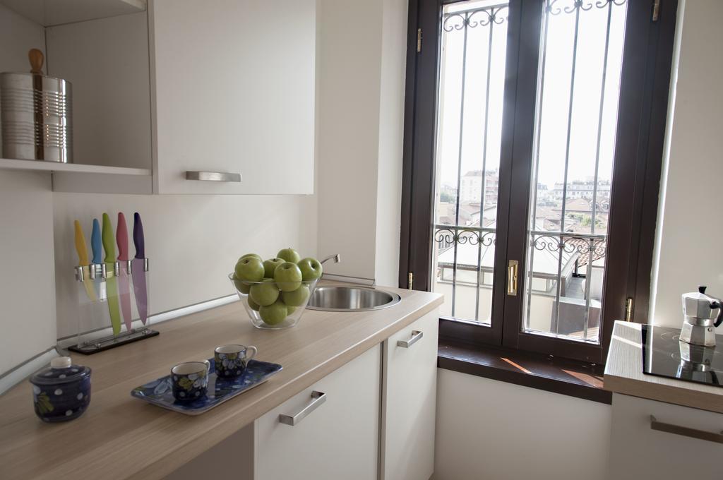 Mansard Very Close To Duomo Milan Exterior photo